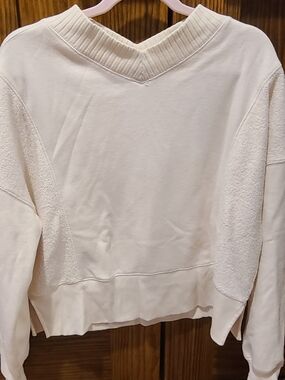 aerie Cream V-Neck Sweatshirt - XS!